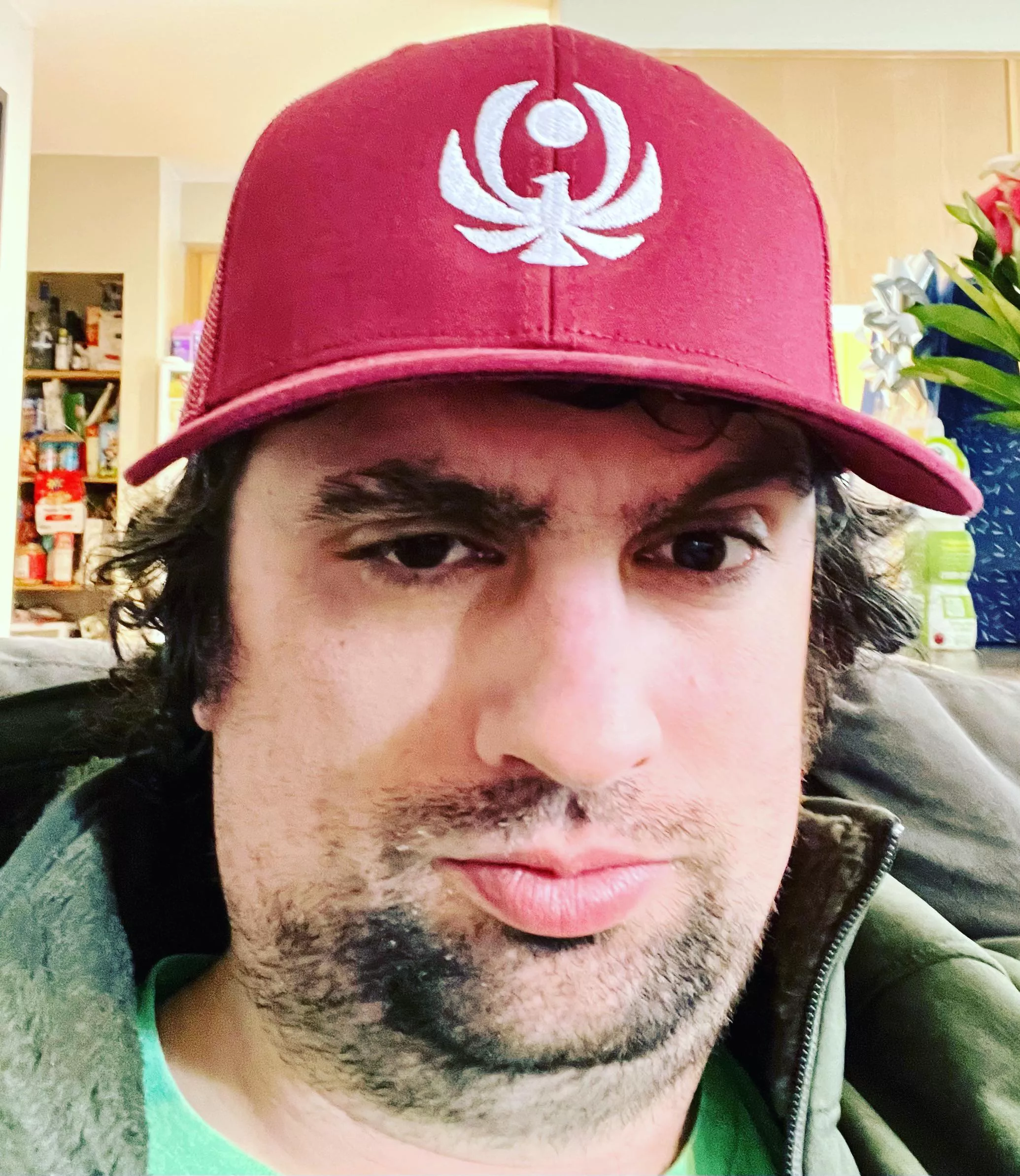 Destiny 2 has been a blast anyone else play ? Also am I hot lol