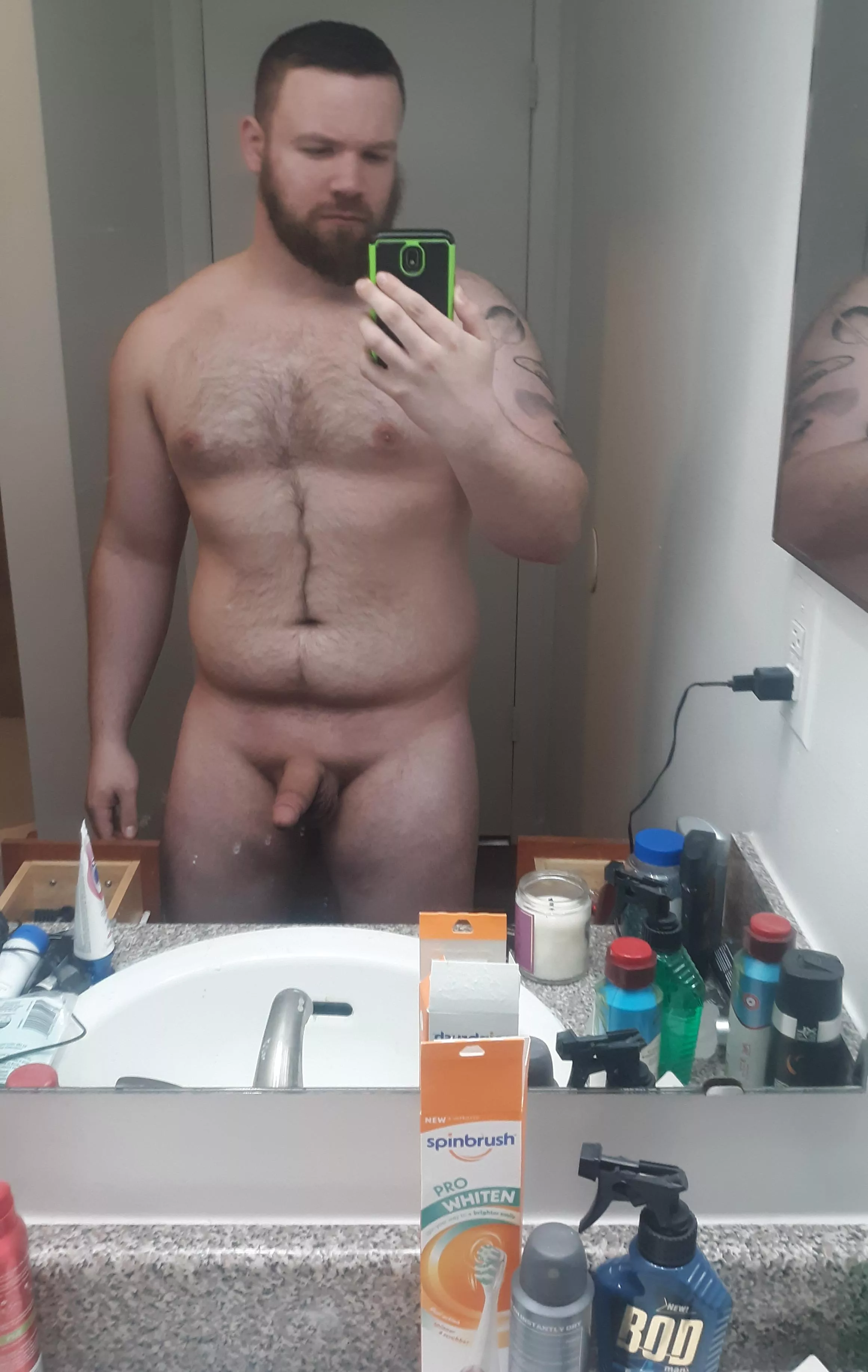 Do we appreciate dad bods here? First time poster:)