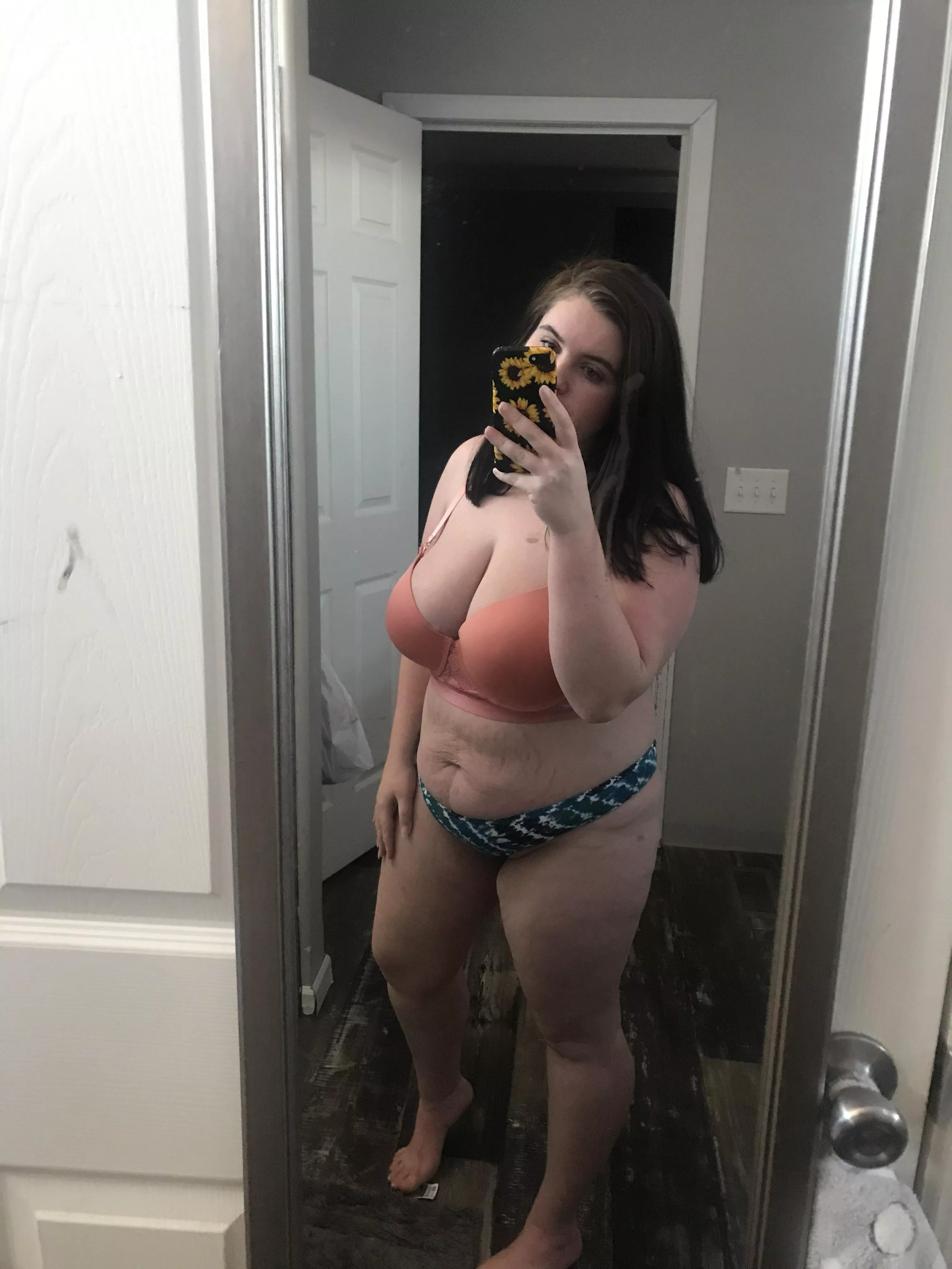 Feeling horny today 🤪