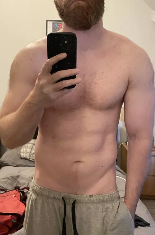 Fit and muscular! Looking for same. Snap jedennis