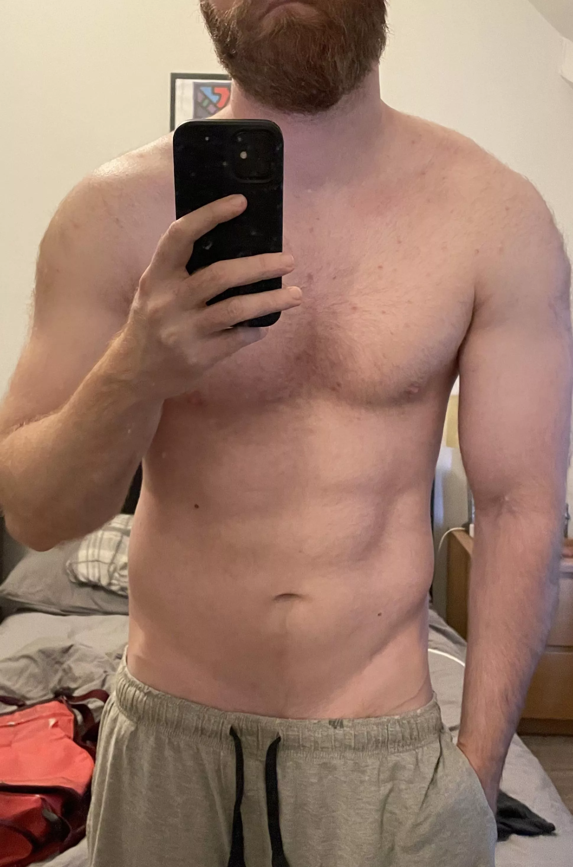 Fit and muscular! Looking for same. Snap jedennis