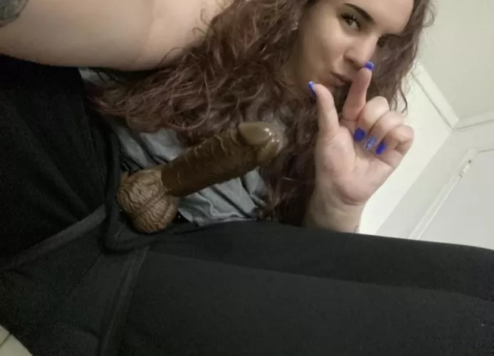 Get on your knees like a good simp & deepthroat mommy’s click