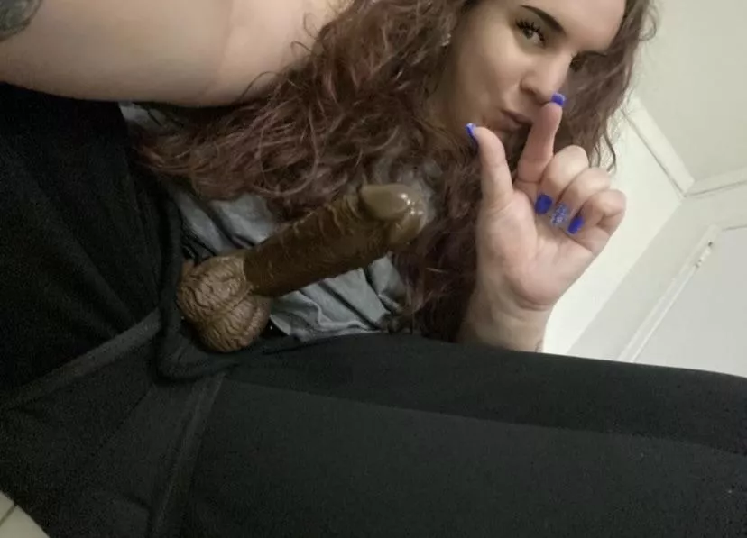 Get on your knees like a good simp & deepthroat mommy’s click