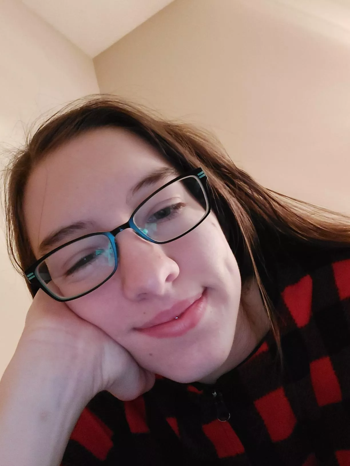 Good morning from this 2004 teen