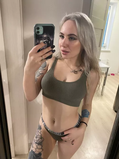 I need your help, I'm a little horny