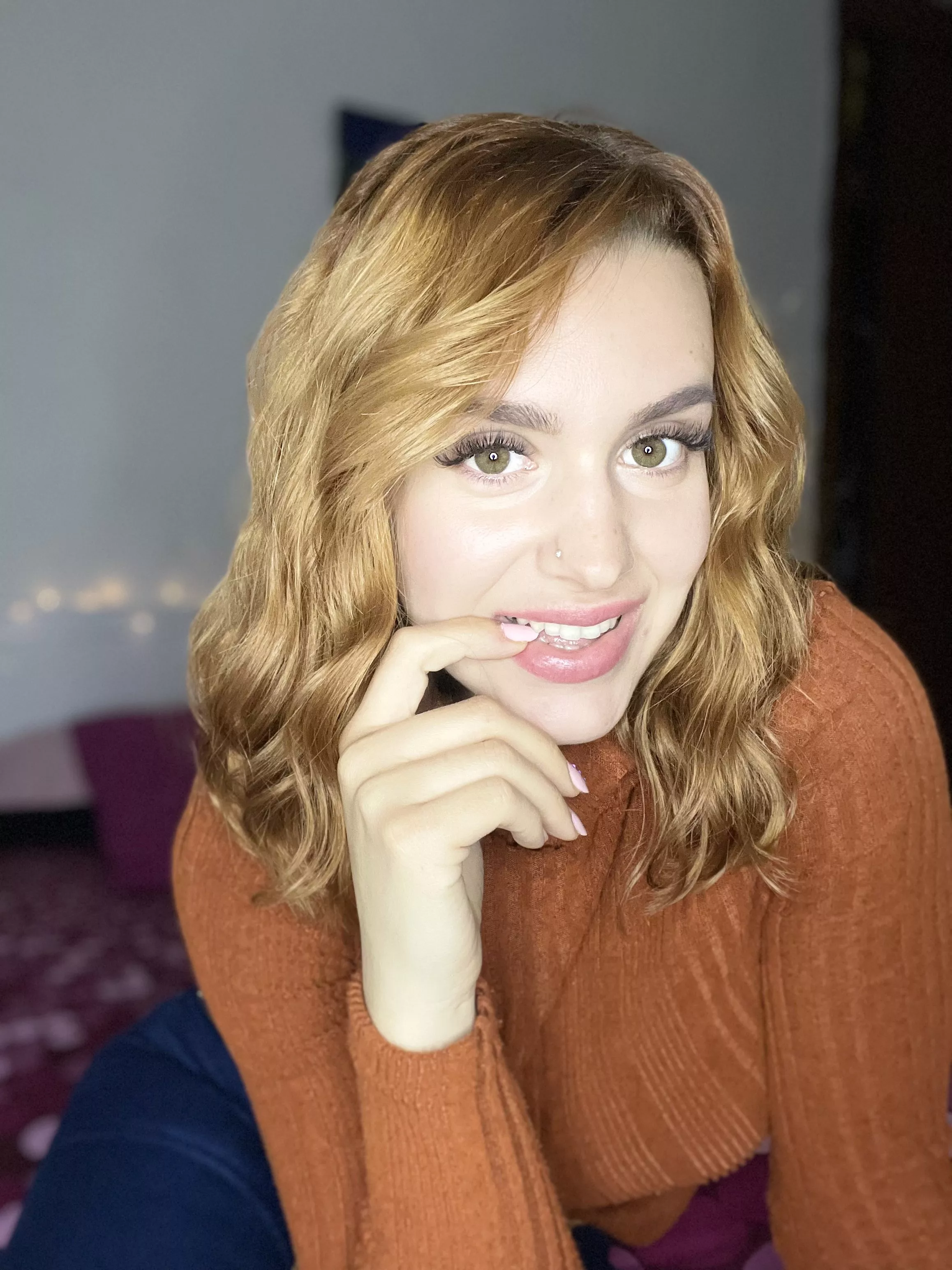 If you find this body even a bit attractive , I love you !