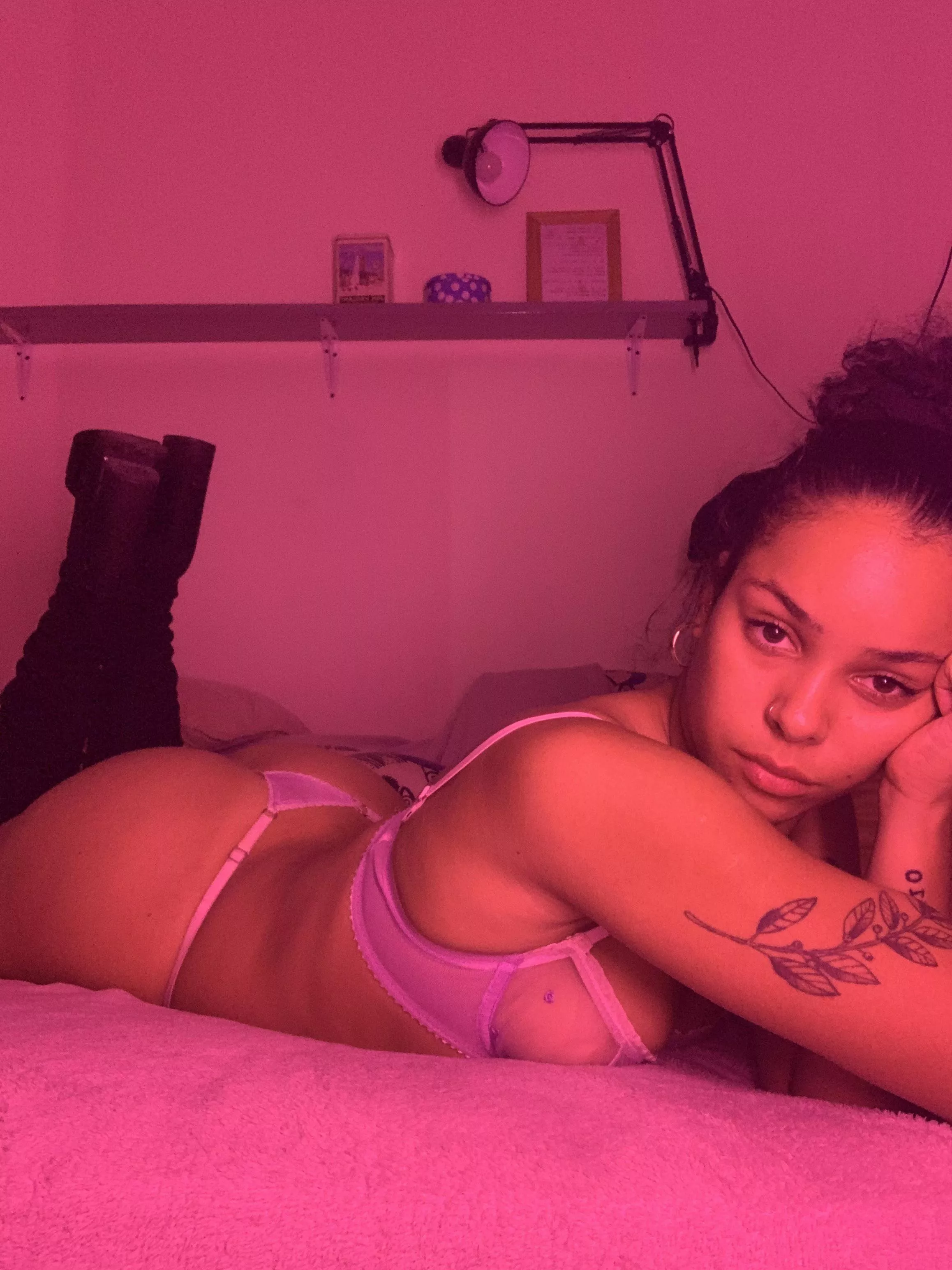 I'm bored 🫣🤭🥱 Do you like my boots? 🥺😊