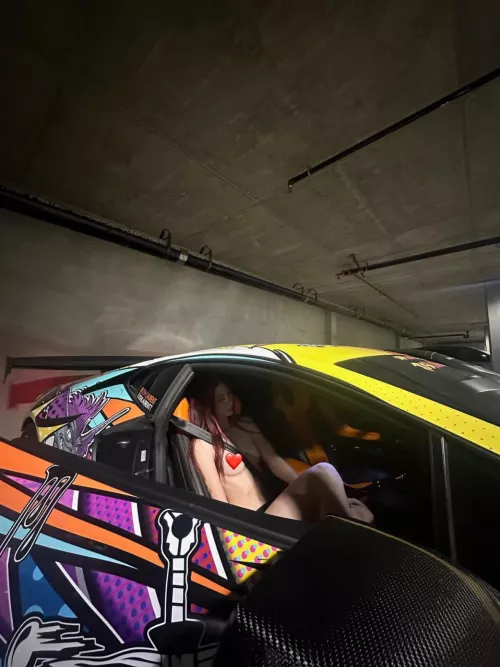 Just having some fun in the lambo🥰🥰