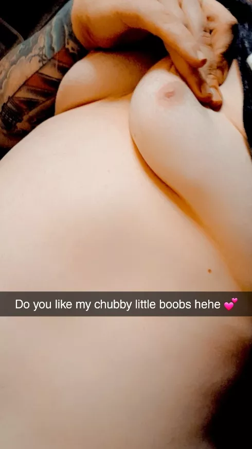 Like my little chubby titts?😋💕💦