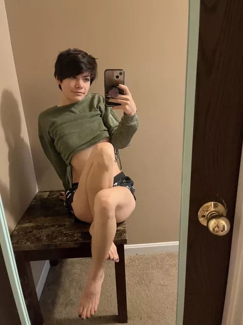 my middle school bullies said I looked like a boy lmao; obviously not a bad thing