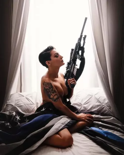 Nicole Augerlavoie (Blueline_Beauty)