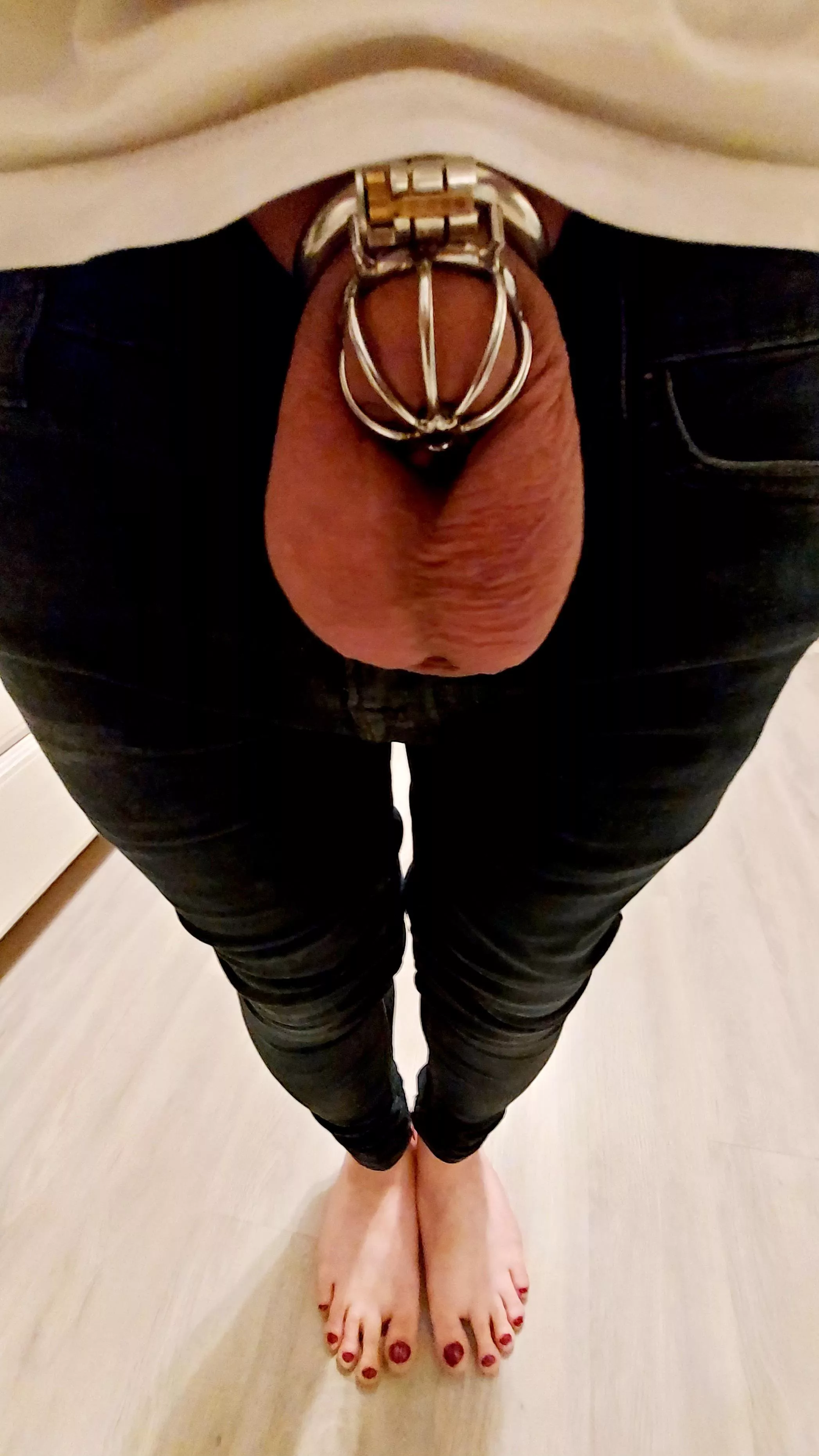 Over a week caged without an orgasm. Painted my toes to celebrate 🥳