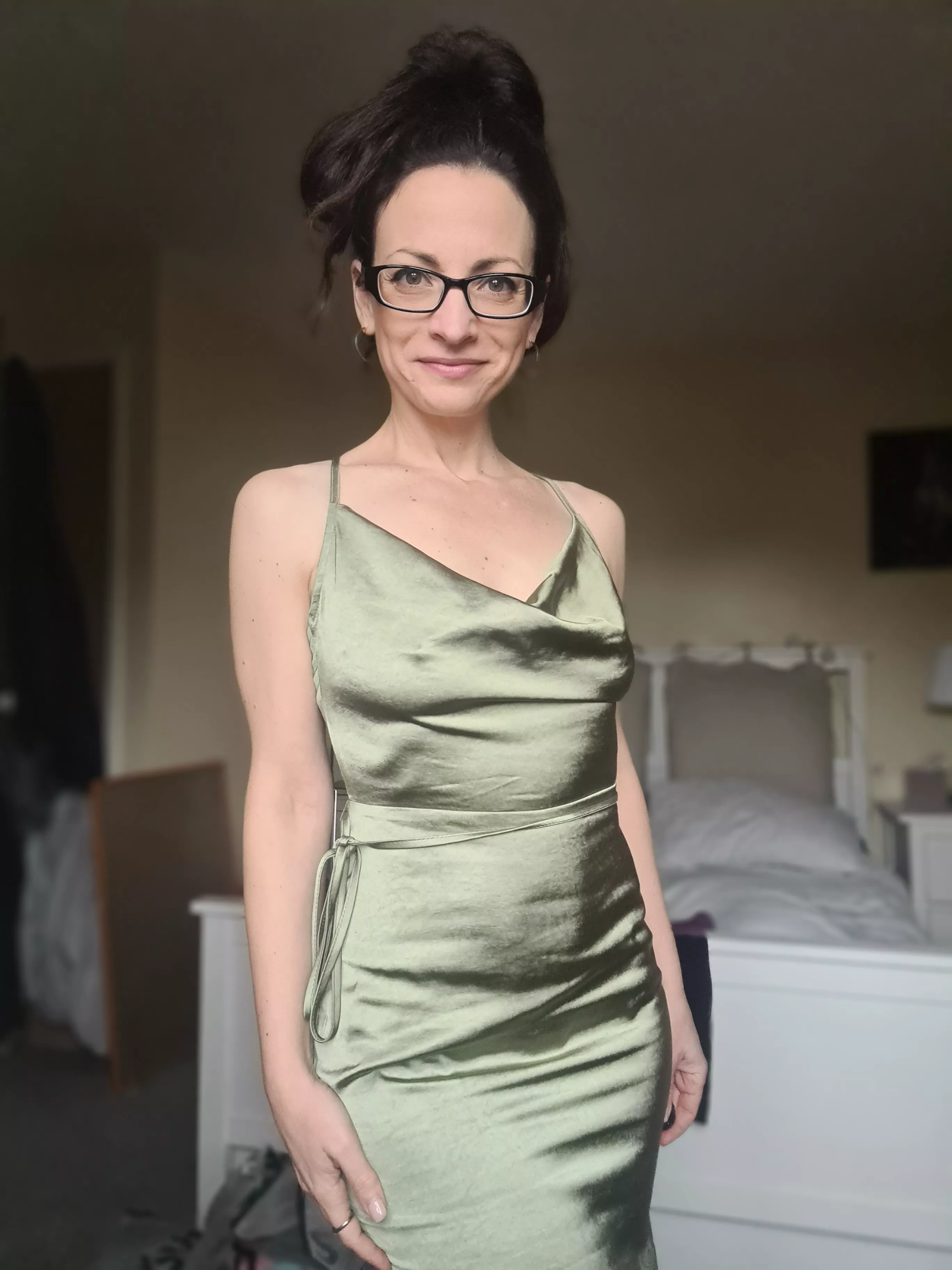 Ready for our dinner out, where are we going again? 49F