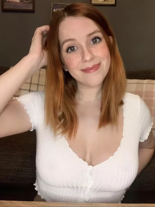 Ready for the weekend. Video games and snuggles 💕 [F]