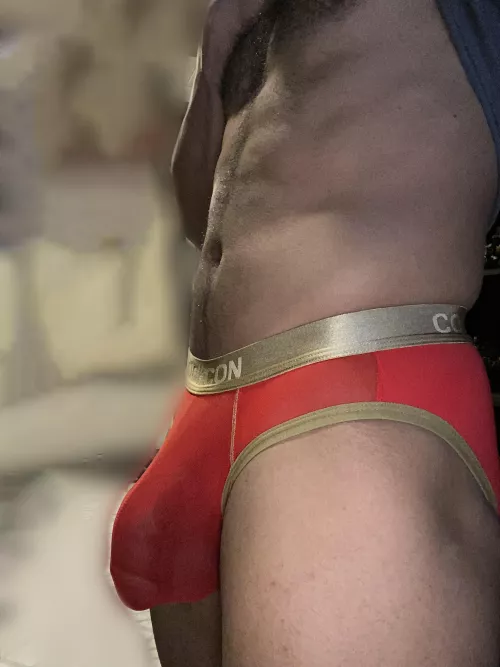 Recently got broken up with help me regain my confidence with some nice comments