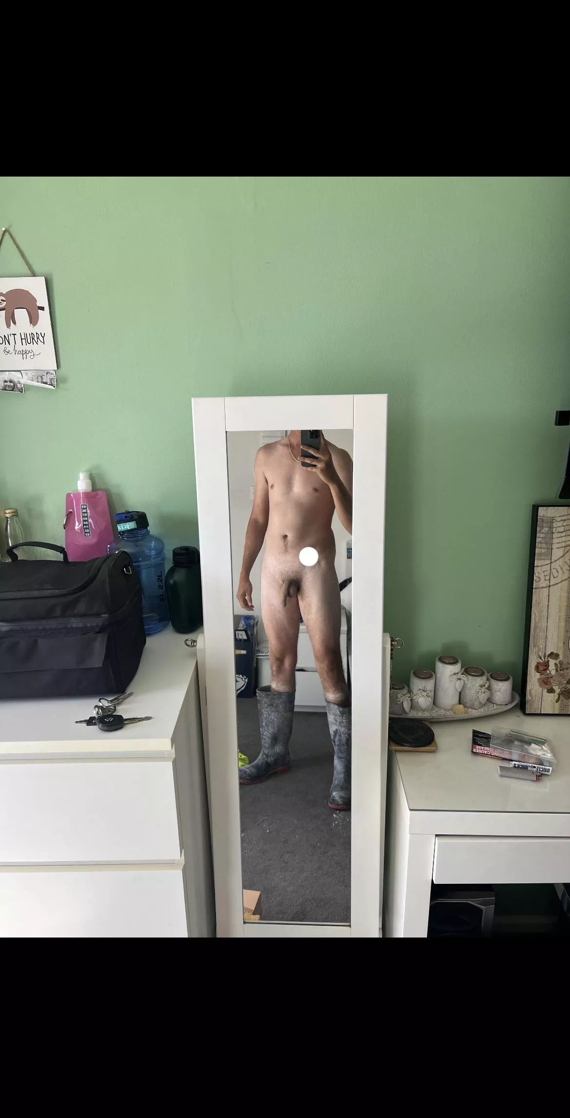 Tell (m)e what you think of my boots