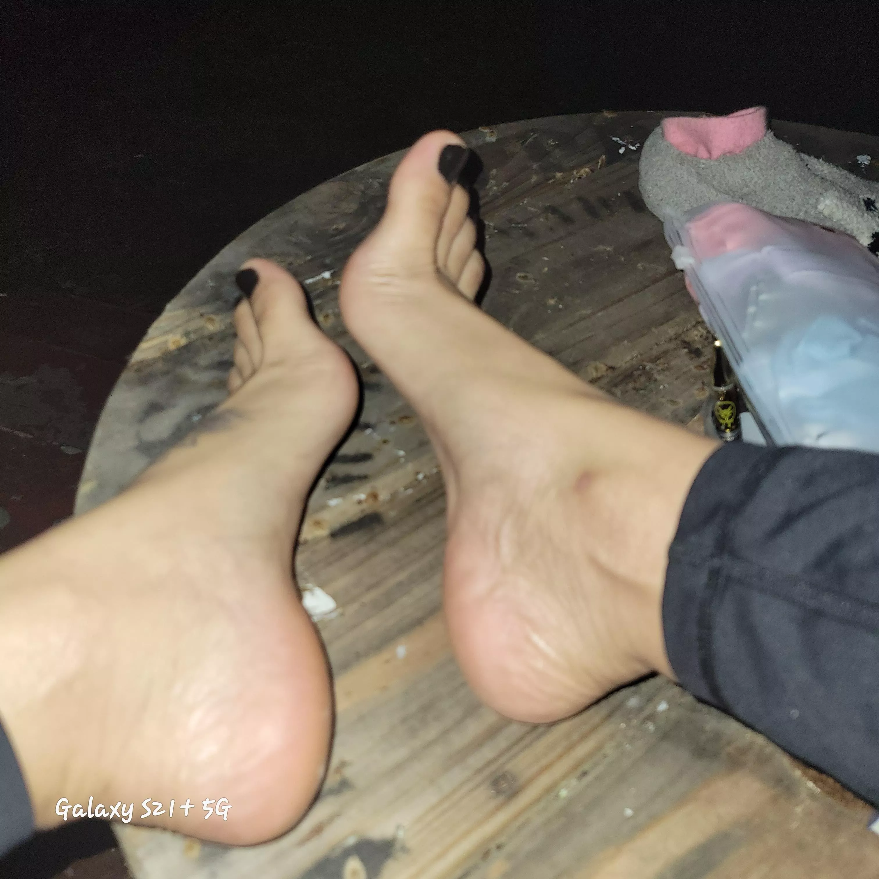 they need attention today get in my dms and worship them