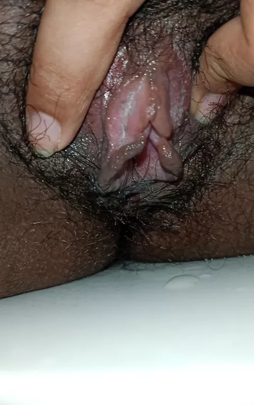 Too hairy? (24f) (virgin)