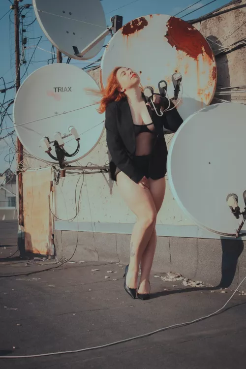 Wanna have some fun on the rooftop?