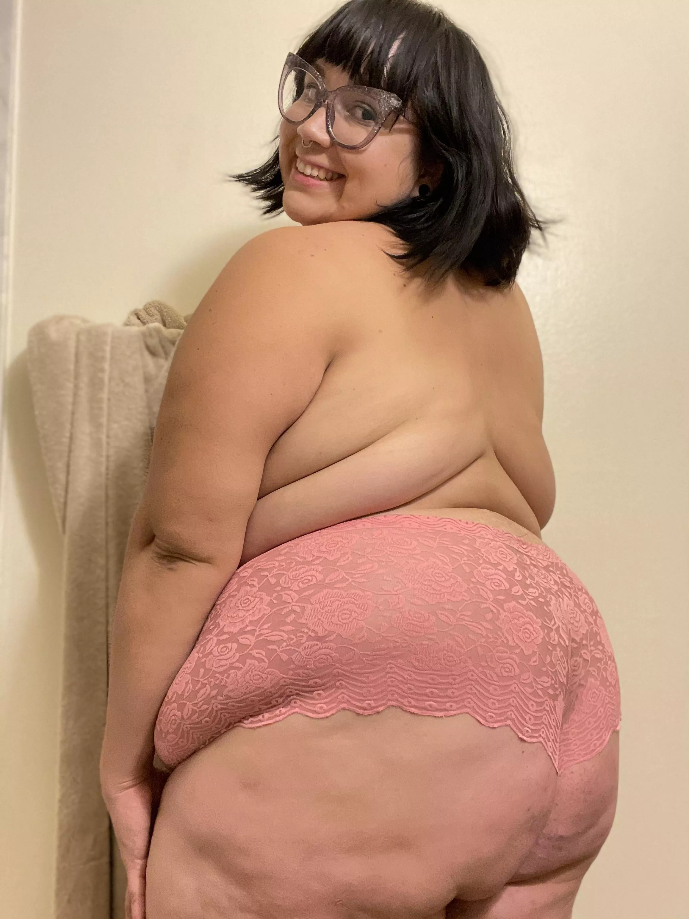 Want this lace on your face? 😜