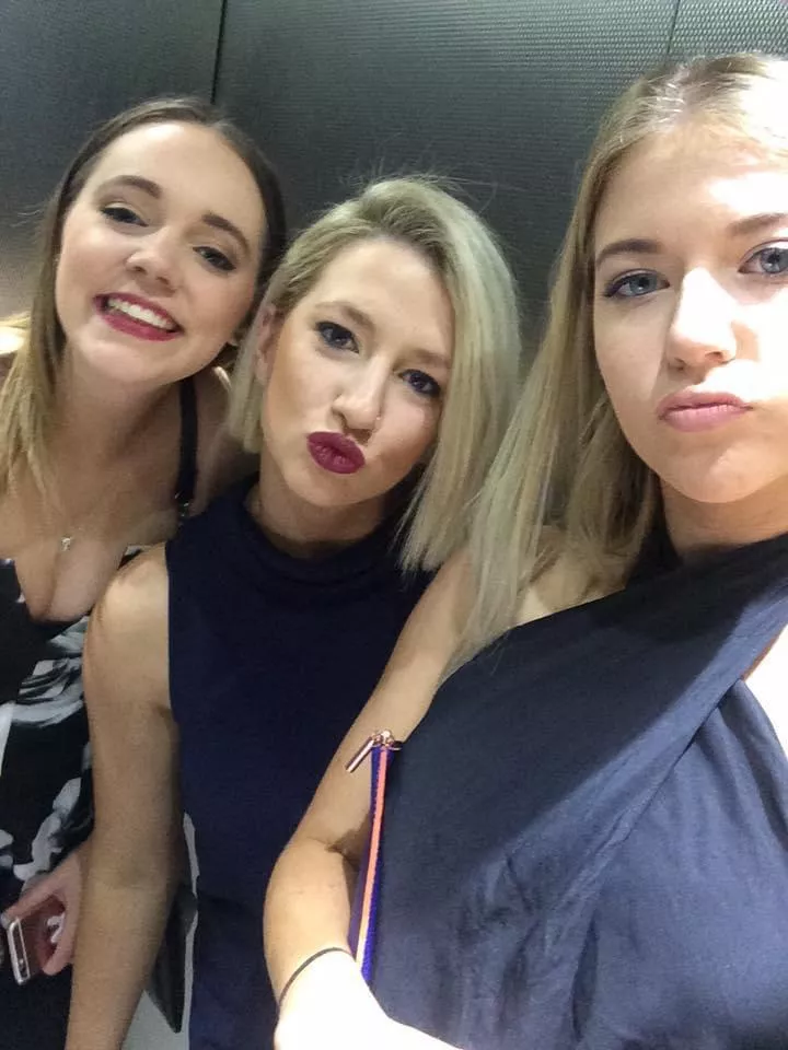 Which pout would you cum on?