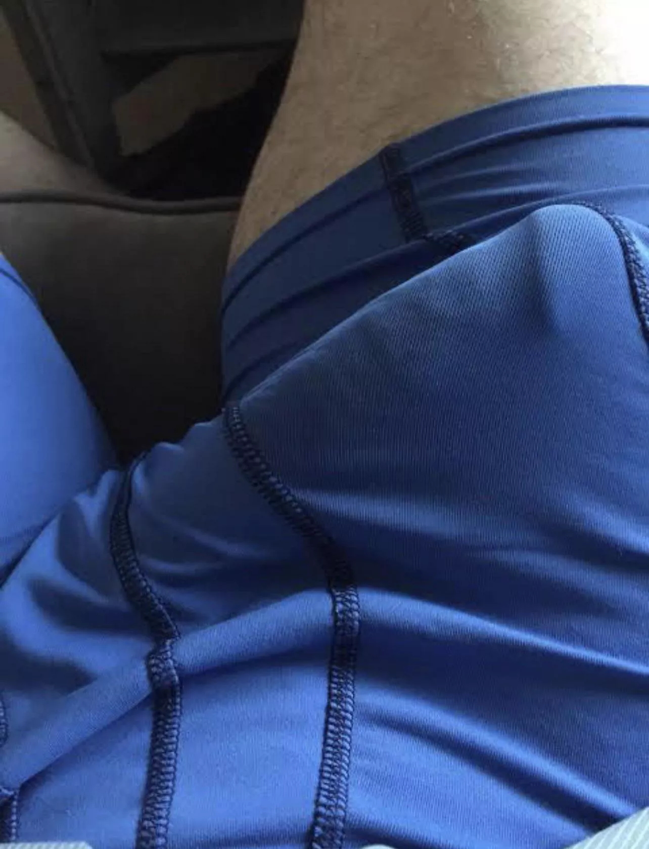 20 y from Australia horny as fuckkkkk tall dom bulky and hung open minded looking to have some fun into FACE, ASS, and VERBAL so hmu see where it goes , Snapchat mountain_man345