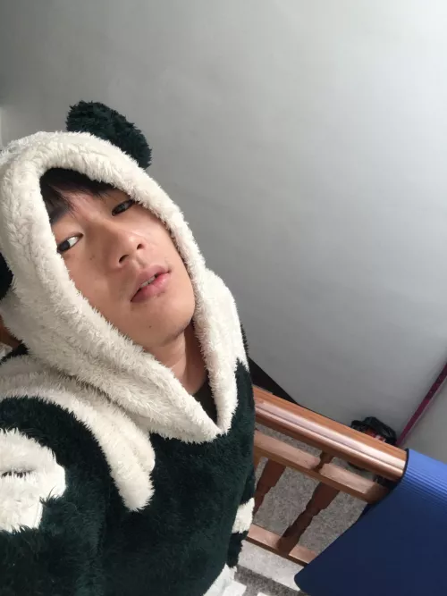 27 any hot guy with bwc. Sc:simonaichicai21