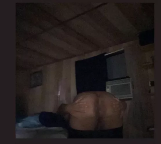 28 male. Make me your little Cum slut. Sub sissy bottom. Dominate me.