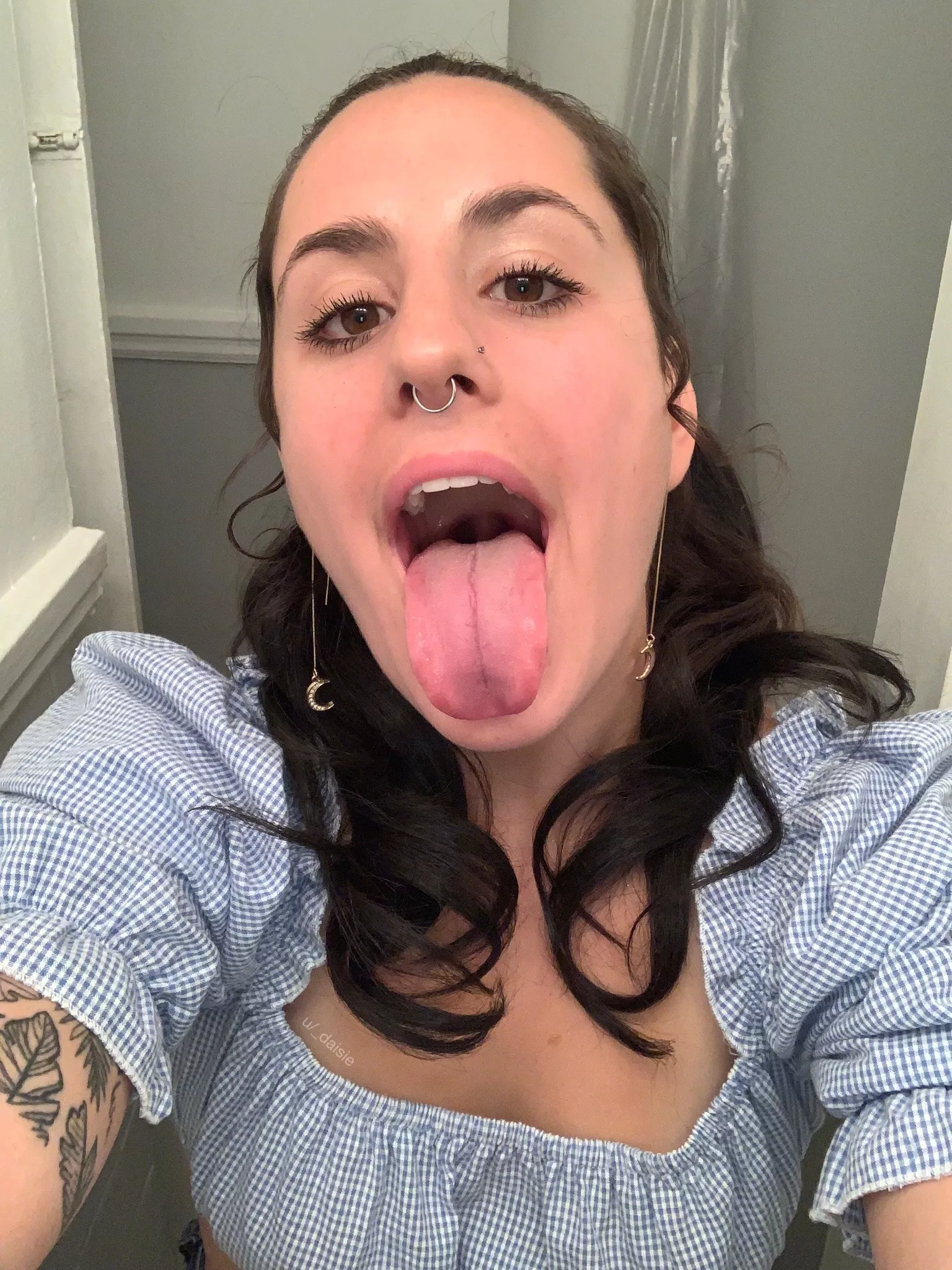 all dolled up just to take your load