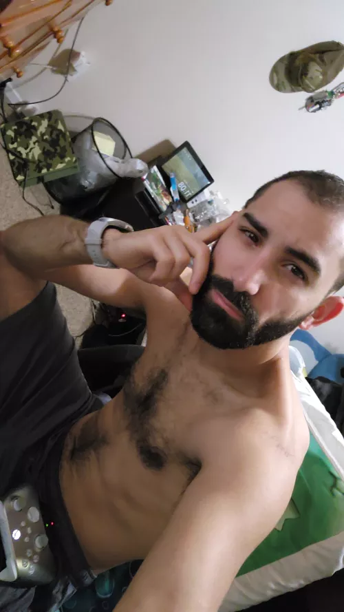 Any dudes out there play Rocket League? (Xbox - forgive the mess/ps4 in the background 😅)