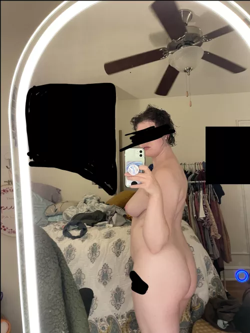 Bcuz the last post on here had such good response, here's another one of me [F 24]