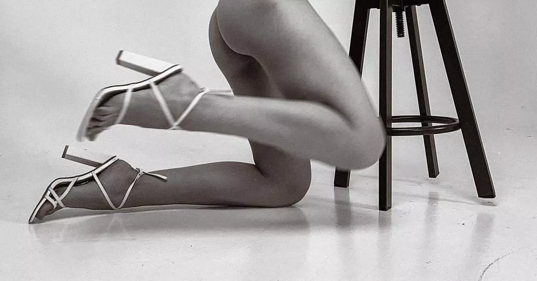 Come and play with me