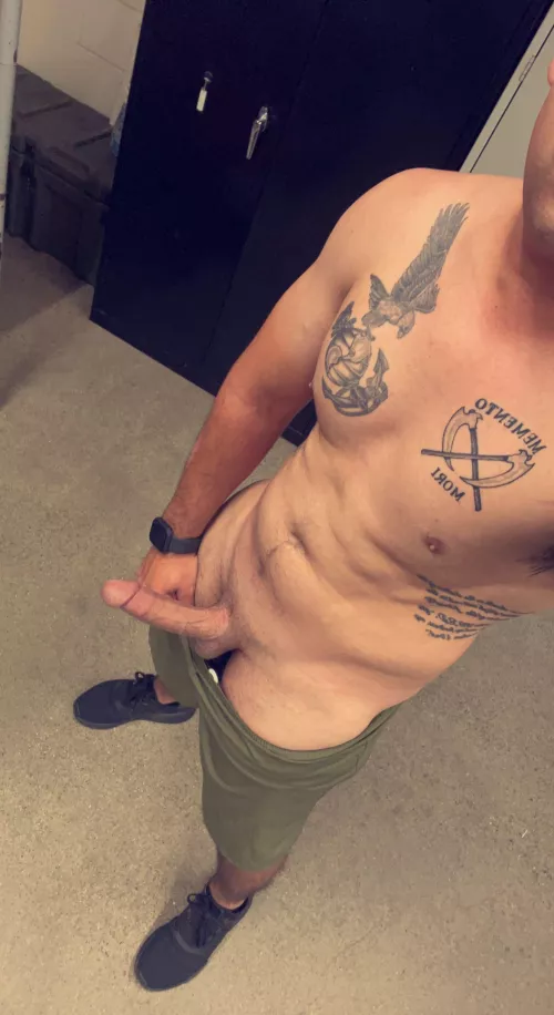 Do you want to see me cum?