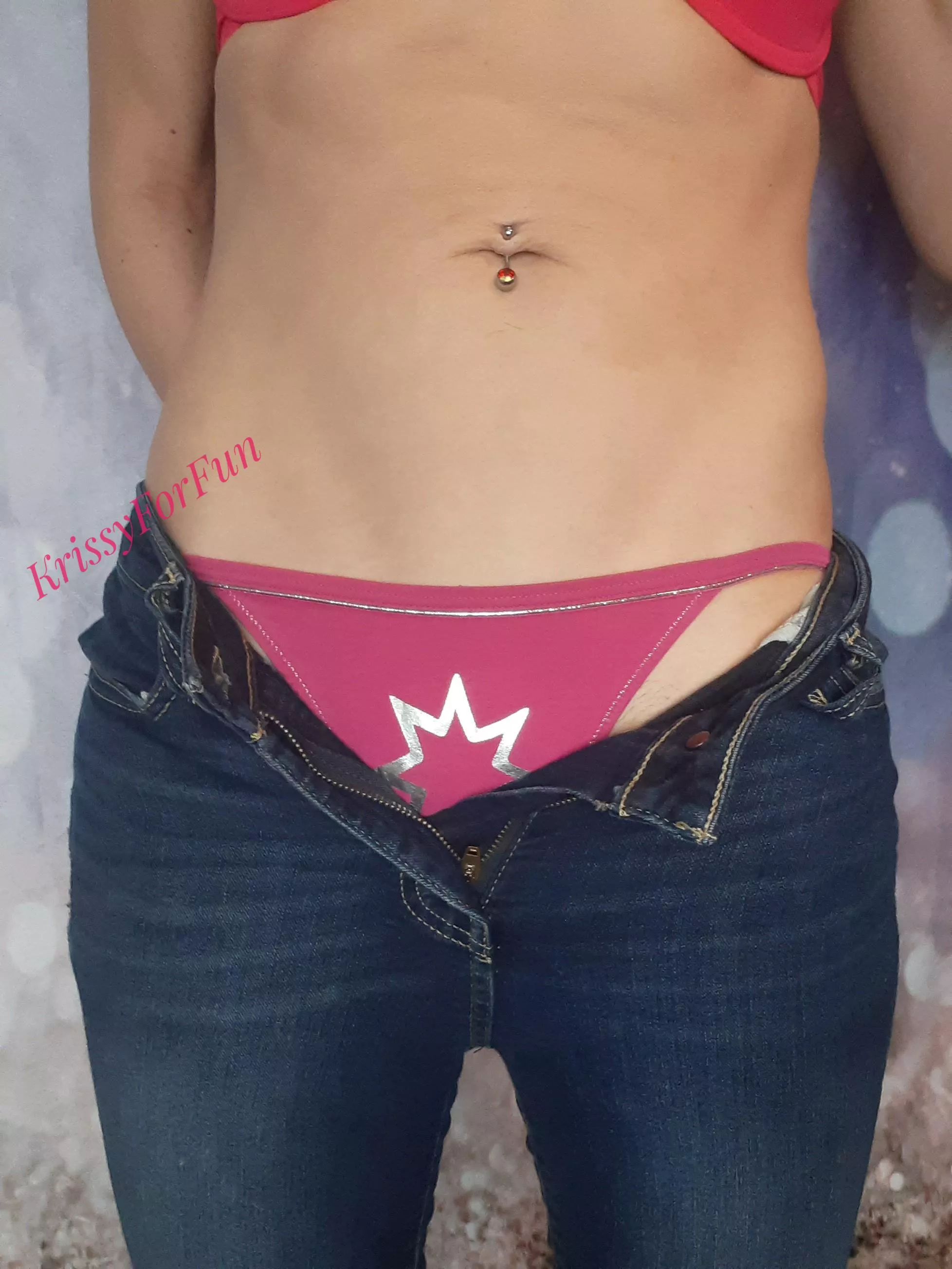 Explosive Peek💥💖🌟