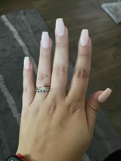 Fresh set of nails got me feeling like a 10 once again