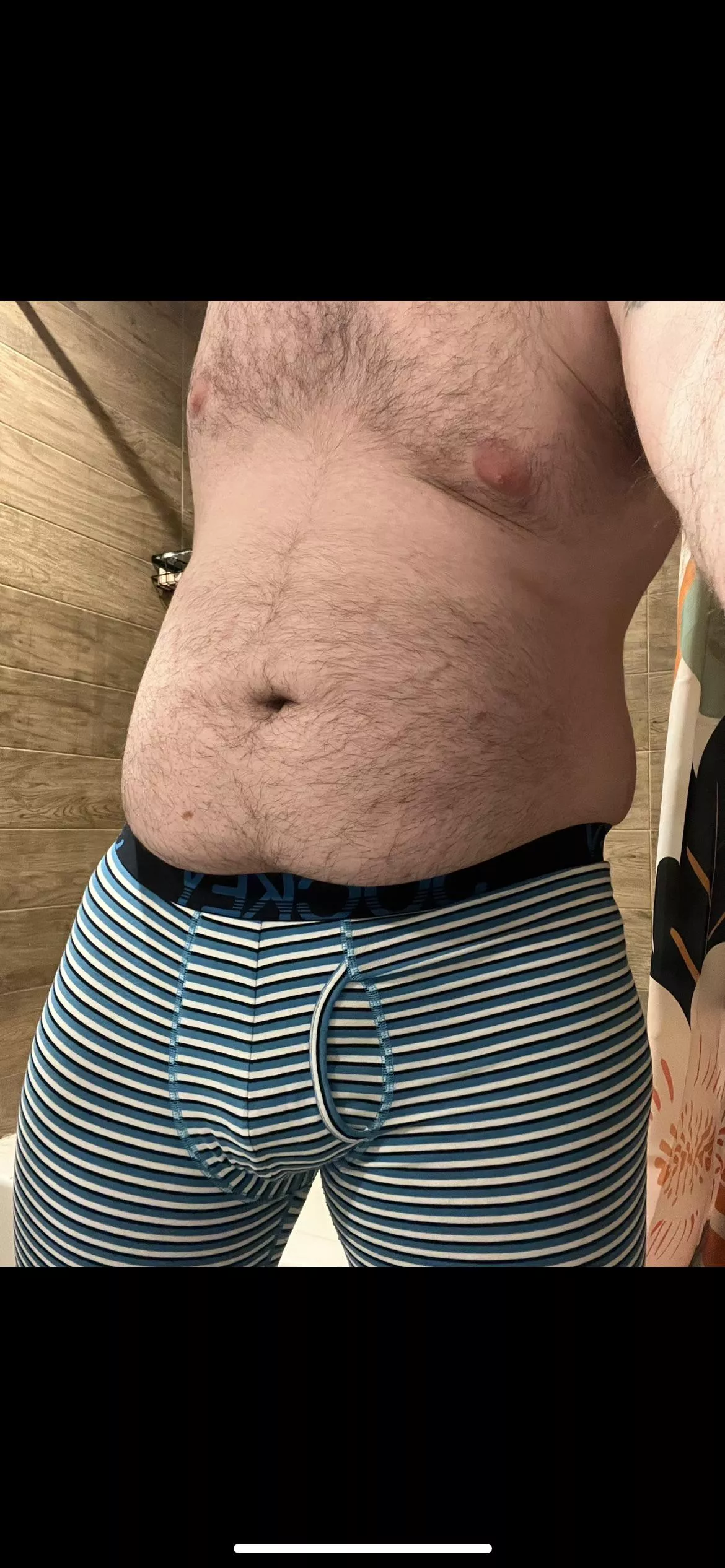 horny saturday and could really use some company 😈