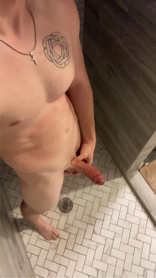 Let me fuck u in the shower 😫