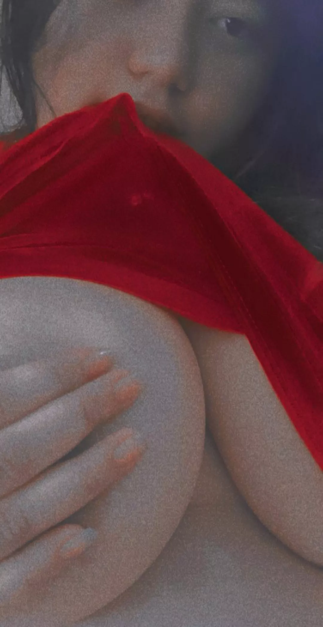 Looking for a daddy to breed my lil asian pussy