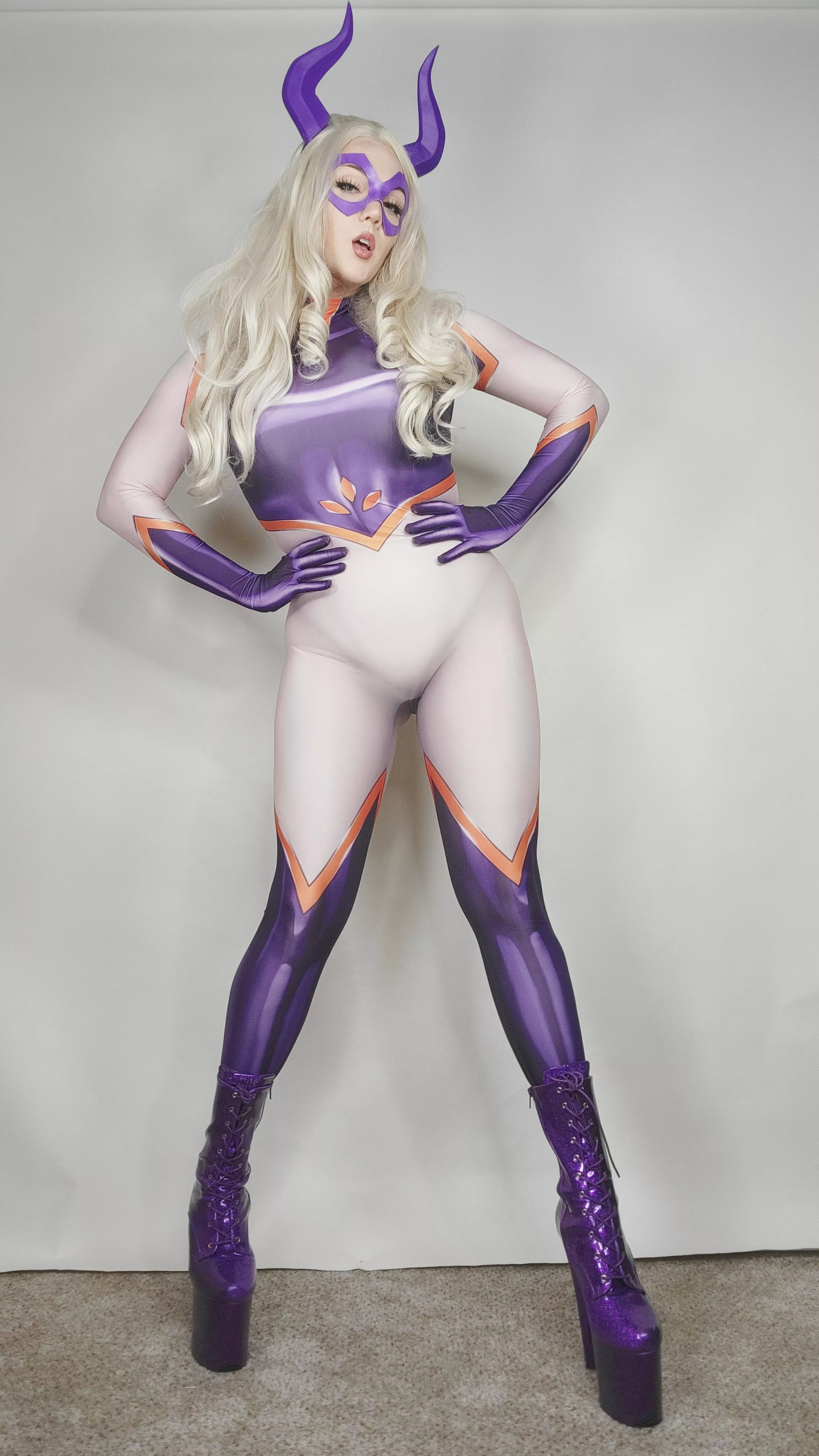 Mount Lady by nerdydirtycosplay