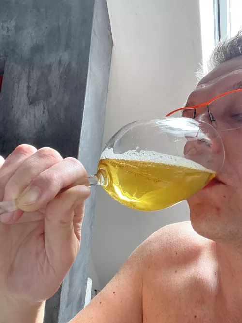 My first post here. I hope you like it. A good glass of fresh warm nectar on Sunday morning.