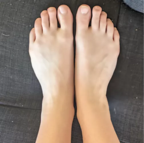 Need a massage after a big morning of ballet 🩰 🧴🦶 OC