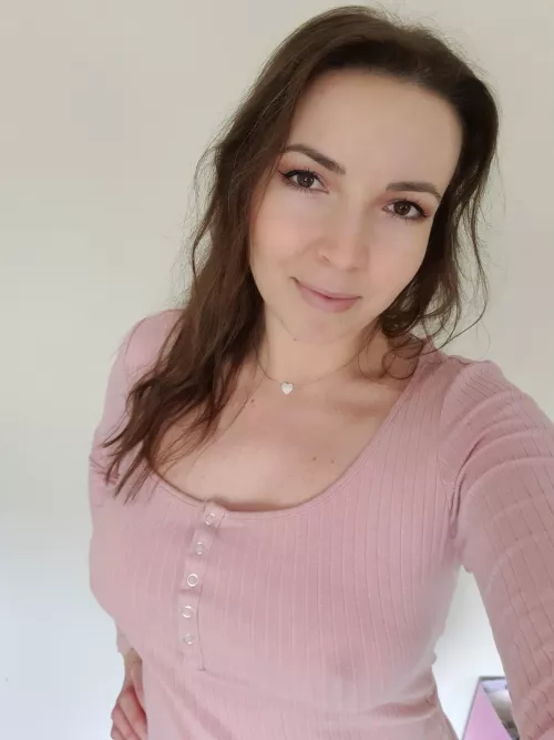 No bra makes it interesting