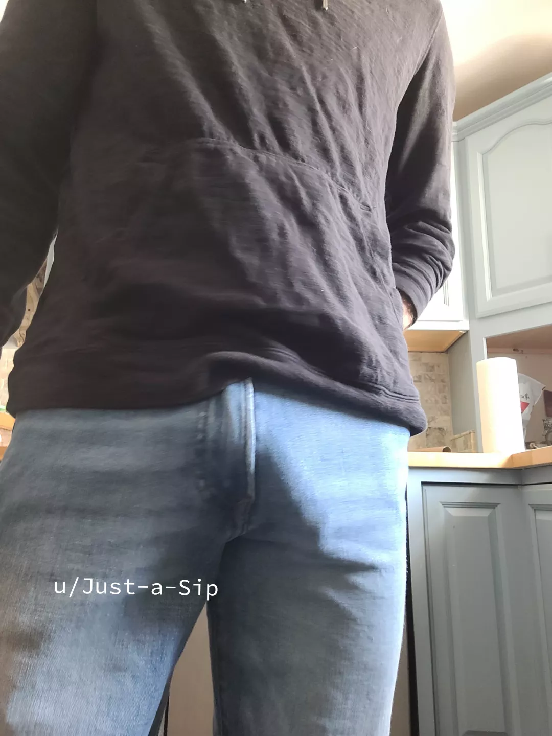 Sexy neighbor caught my eye while I was cooking