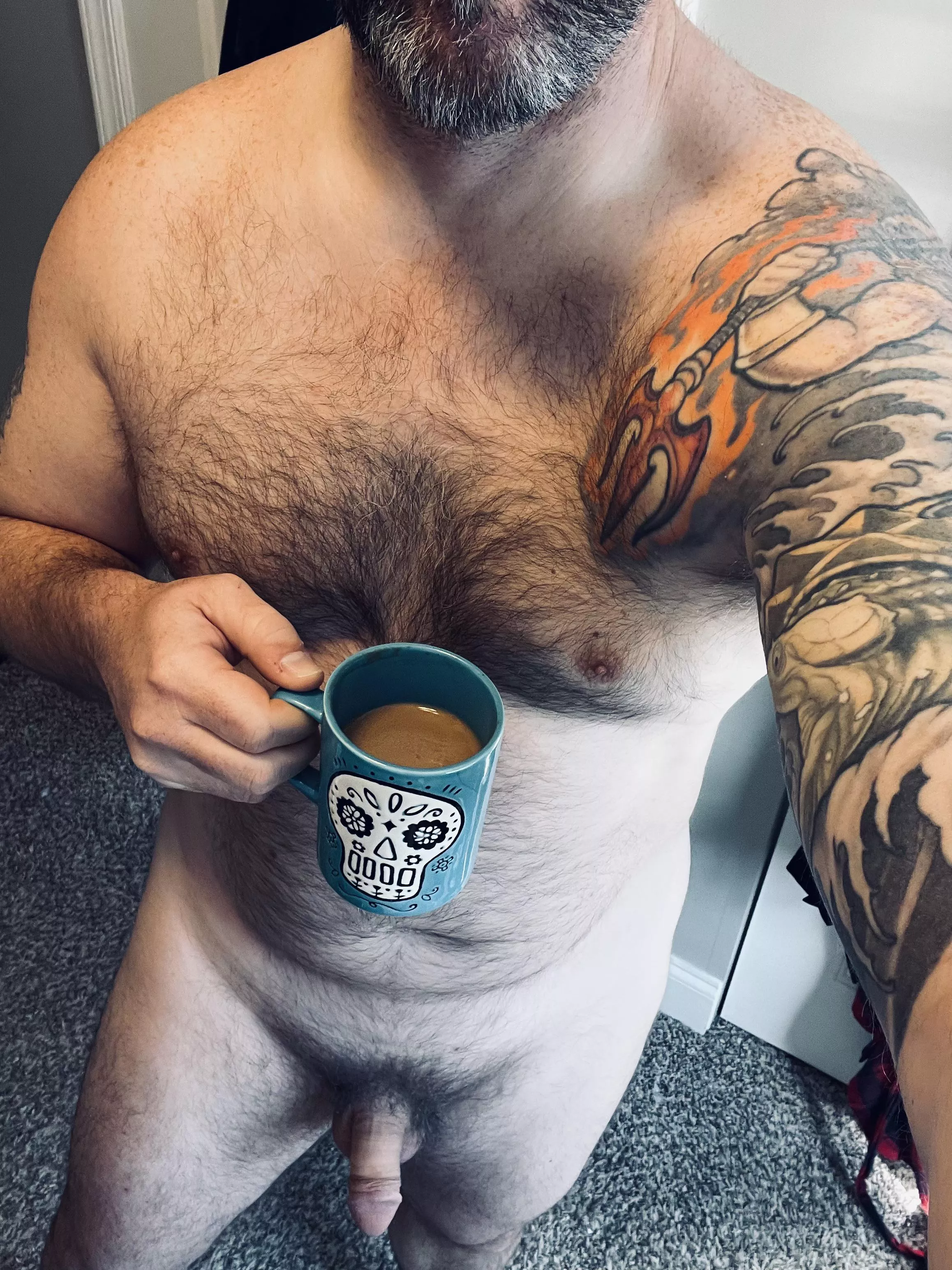 Slow start to the morning… anyone seen my robe? 😏