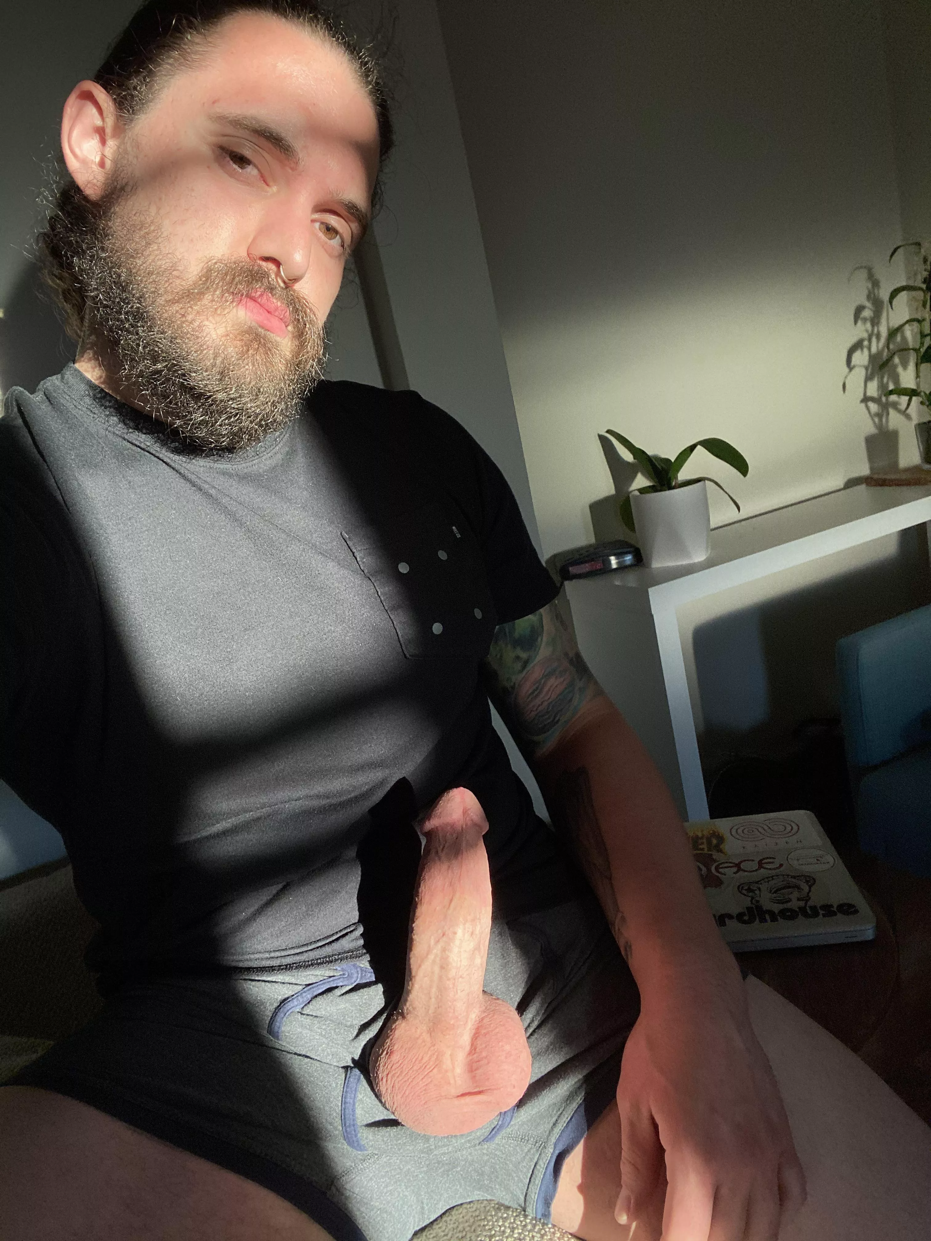 Sun kissed beard and boner 🌞