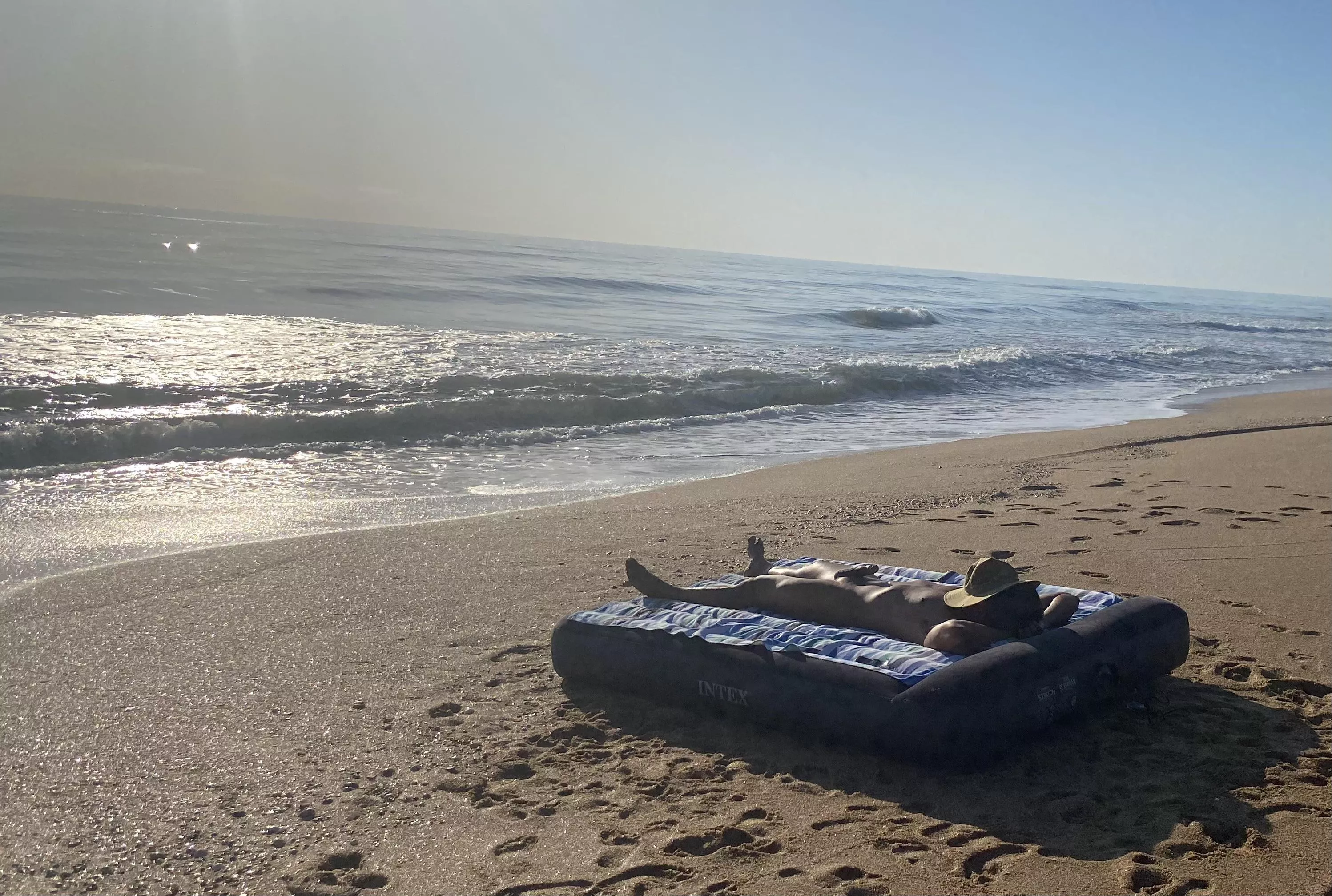 Sunrise at the beach 🌤️