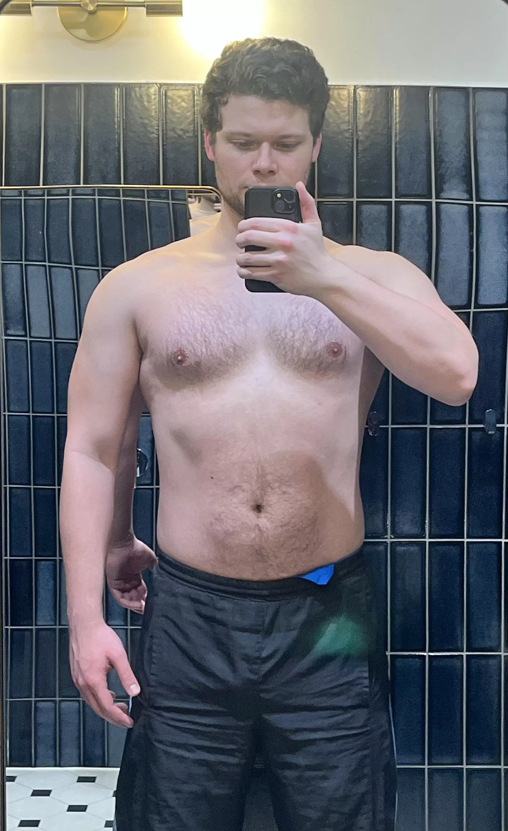 Was on a hen do last night. The sight of the male performers (ahem) sent me straight back to the gym 😂 🏳️‍🌈 💪