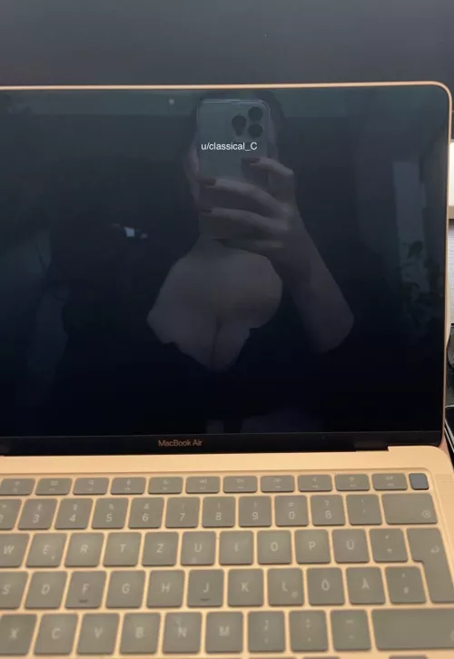 What my professor is gonna see in a second 🤭