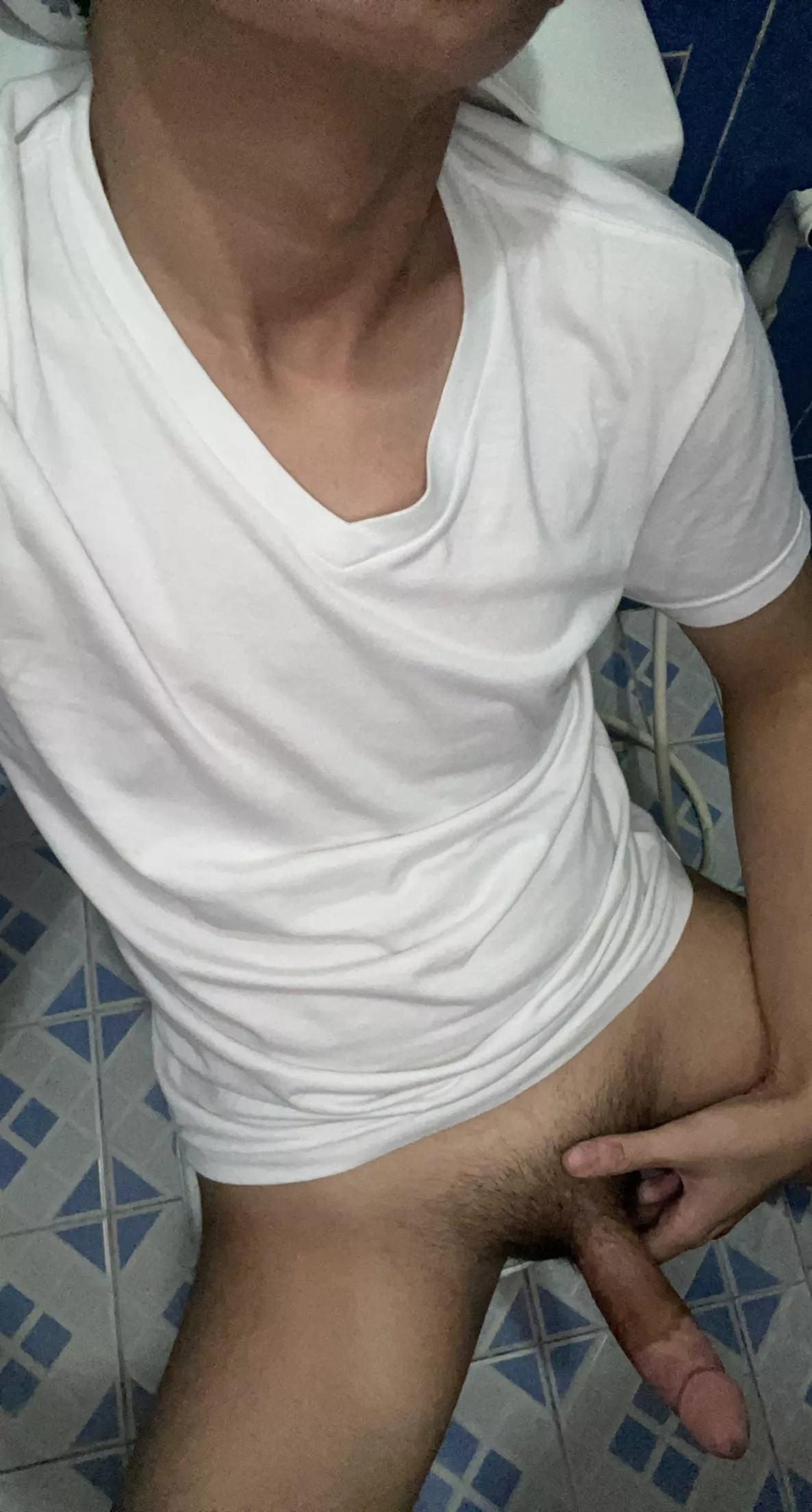 18 horny hmu @magnus.png