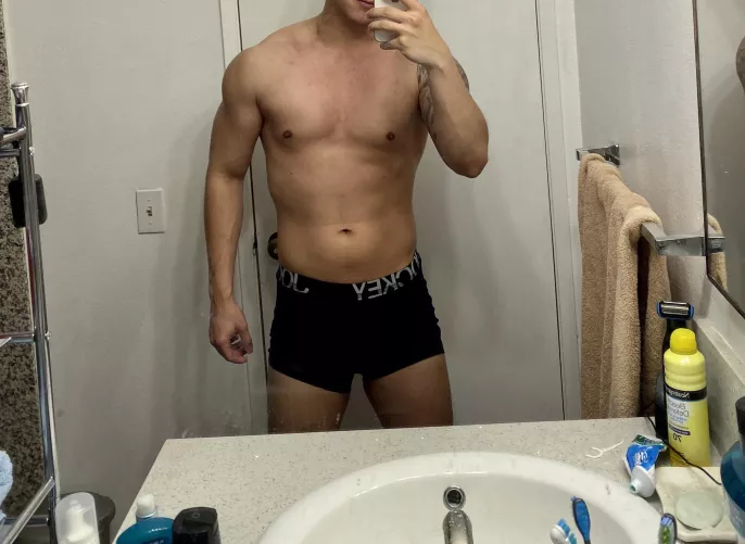 29 Check my bio if interested in anything 😅